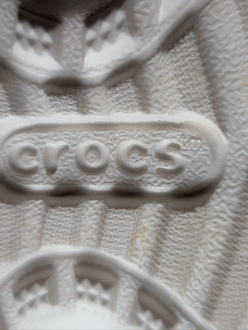 CROCS Kids Classic Clog with Gray Fleece Lining - White Size 8C